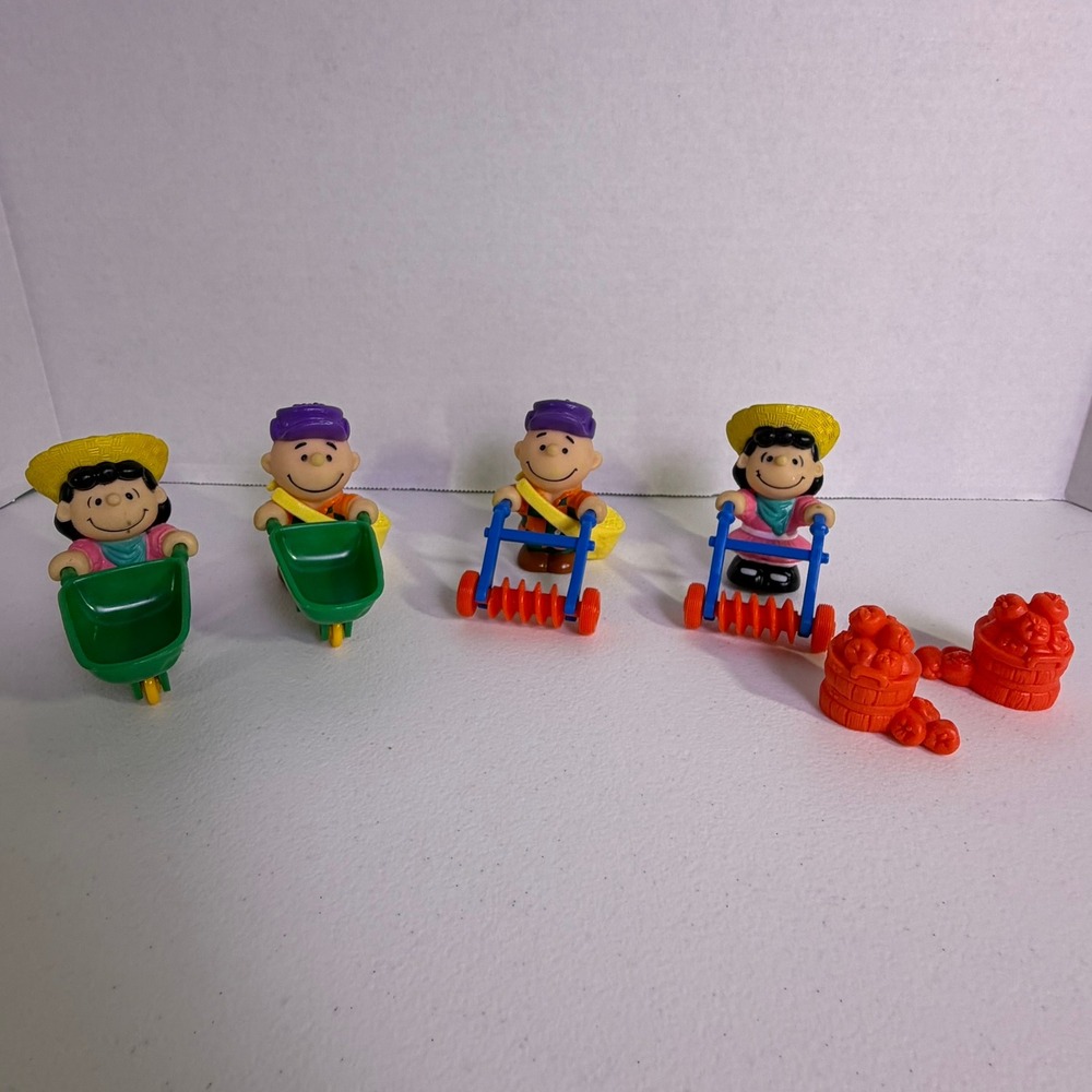 Peanuts Charlie Brown Lucy Garden Toy Set Wheelbarrow Seed Roller Baskets 6pc